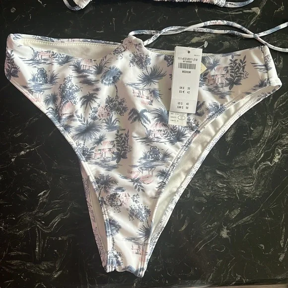 2 piece bathing suit / swimsuit - Picture 3 of 12